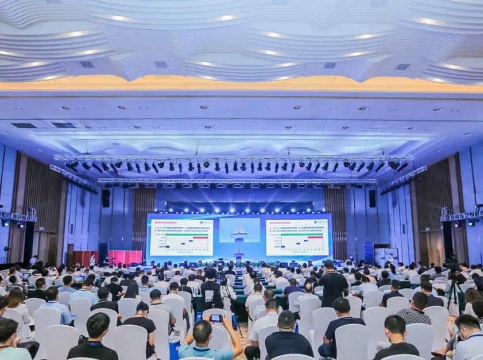 鹿山新材榮獲廣州市“新材料先進(jìn)企業(yè)”獎(jiǎng)