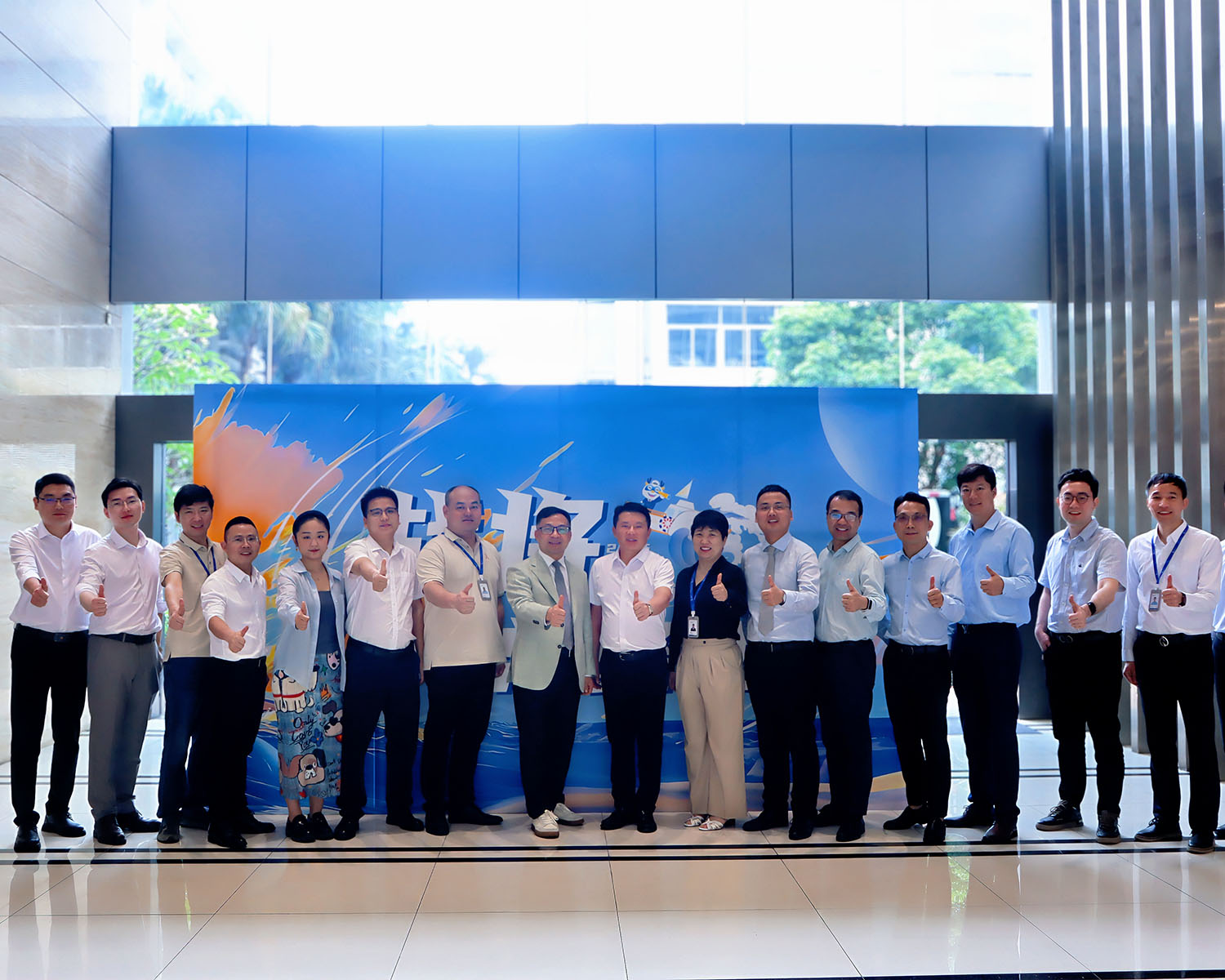 雙箭齊發(fā)！鹿山集團兩大人才發(fā)展項目重磅啟動，賦能未來領(lǐng)航者！